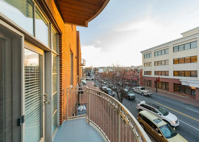 Mint House Nashville - Hillsboro Village